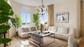 Duplex penthouse with 3 bedrooms for sale in Marbella Golden Mile