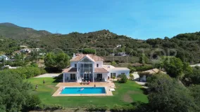 Los Reales - Sierra Estepona, villa en venta de 4 dormitorios
