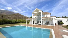 Los Reales - Sierra Estepona, villa en venta de 4 dormitorios