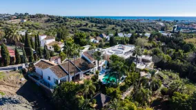 5 bedrooms villa in El Paraiso for sale