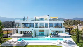 Villa a la venta en Estepona Este