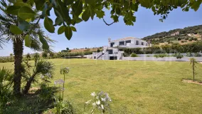Villa for sale in Casares