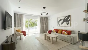 For sale apartment with 2 bedrooms in Nueva Andalucia