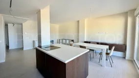 For sale apartment in Estepona Town with 3 bedrooms