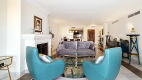 Se vende apartamento con 2 dormitorios en Benahavis