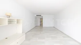 For sale 2 bedrooms apartment in Alcazaba Beach
