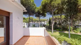 Se vende chalet en El Paraiso
