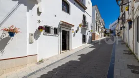For sale chalet in Estepona