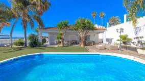 Chalet en venta en Estepona Golf