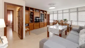 Apartamento a la venta en Estepona Puerto de 3 dormitorios