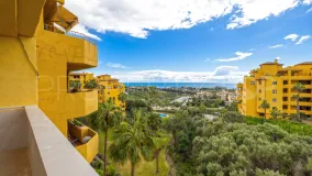 Apartamento de 3 dormitorios a la venta en Selwo