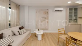 Comprar chalet con 3 dormitorios en Estepona