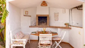 Chalet en venta en Estepona con 4 dormitorios