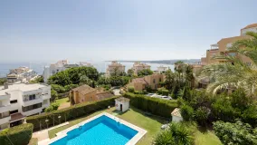 Se vende apartamento en Estepona Puerto con 3 dormitorios