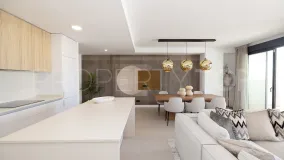 Apartamento de 3 dormitorios en venta en Los Altos de los Monteros
