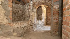 Buy building in Casco antiguo