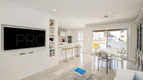 Apartamento de 4 dormitorios a la venta en Marbella Ciudad
