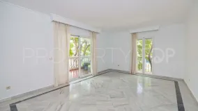 Se vende apartamento de 2 dormitorios en Hacienda Nagüeles II