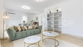 For sale town house in Marbella with 2 bedrooms