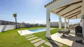 Villa en venta de 4 dormitorios en Estepona