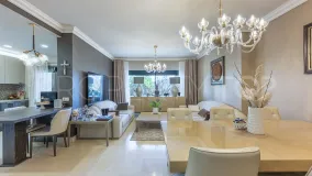Comprar apartamento planta baja de 5 dormitorios en Benahavis