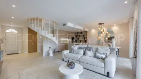 Duplex de 4 dormitorios en venta en Aloha Gardens