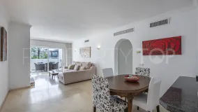 Ático en venta de 3 dormitorios en Estepona