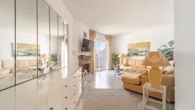 2 bedrooms penthouse for sale in Calahonda