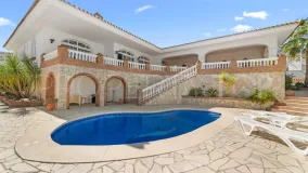 For sale Mijas villa with 4 bedrooms
