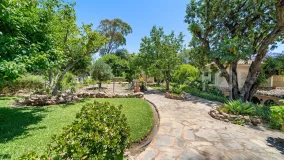Villa for sale in Benalmadena