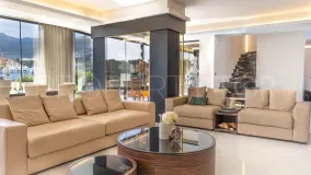 Villa en venta en Torrequebrada