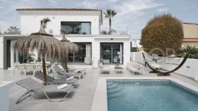 4 bedrooms villa in Nueva Andalucia for sale