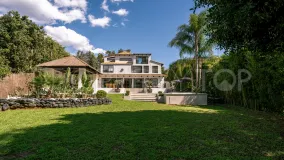 For sale Nueva Andalucia villa with 5 bedrooms