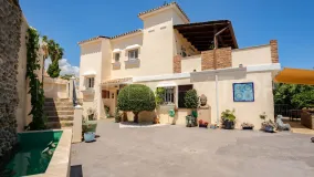 4 bedrooms villa for sale in El Padron