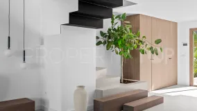 For sale villa in Nueva Andalucia with 3 bedrooms