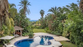 Villa de 4 dormitorios a la venta en Nagüeles