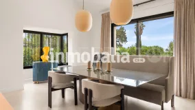 Villa for sale in Cascada de Camojan