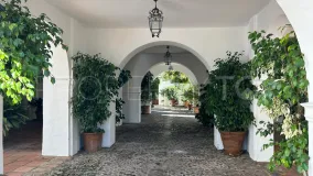 Se vende apartamento planta baja en Señorio de Marbella con 3 dormitorios