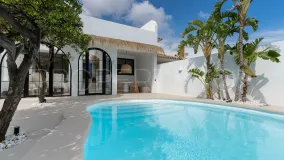 Se vende villa en El Pinillo
