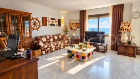 Penthouse for sale in La Carihuela with 4 bedrooms