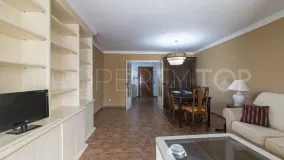Se vende apartamento en Marbella Ciudad con 3 dormitorios