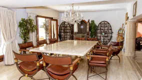 Estepona villa for sale