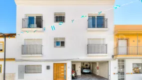 Edificio de 9 dormitorios en venta en Cortijo Blanco