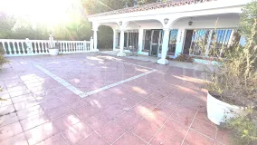 Se vende villa en Paraiso Medio