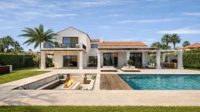 Villa en venta con 5 dormitorios en El Rosario