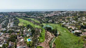 Buy 5 bedrooms villa in Parcelas del Golf