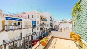 Buy town house with 4 bedrooms in San Pedro de Alcantara