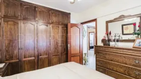 Buy town house with 4 bedrooms in San Pedro de Alcantara