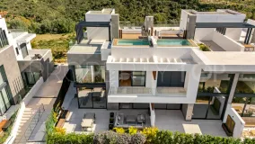 Buy semi detached house with 5 bedrooms in Rio Real