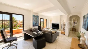 Atico duplex en venta de 3 dormitorios en Hacienda del Sol